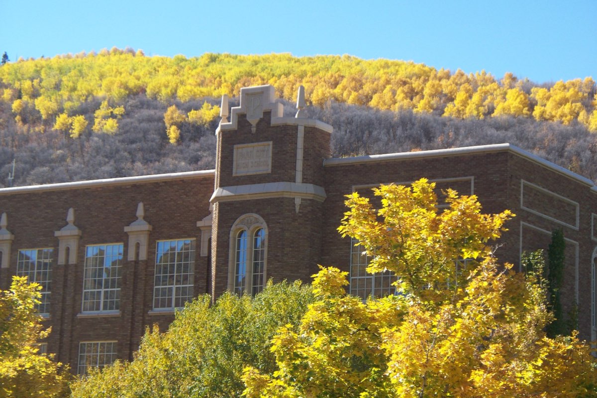 fall-colors-2-exterior-park-city-library